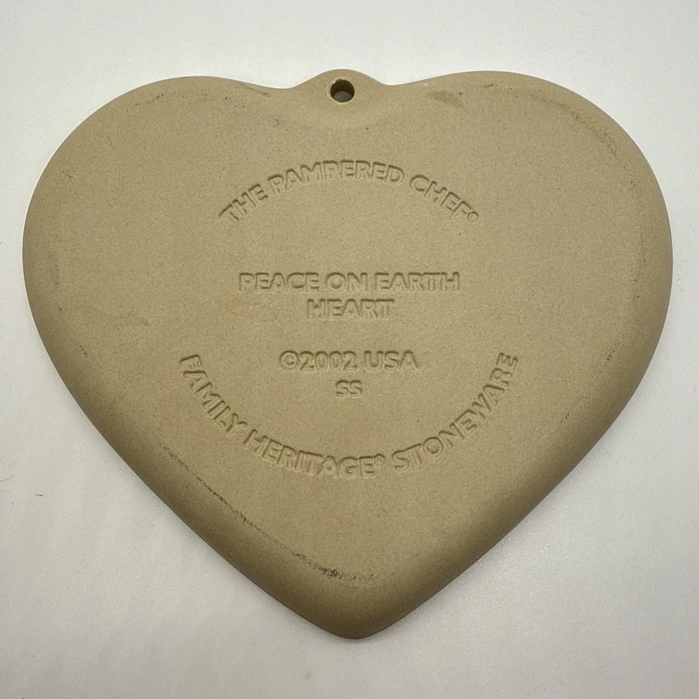 The Pampered Chef Christmas Peace On Earth Heart Cookie Mold Made In USA